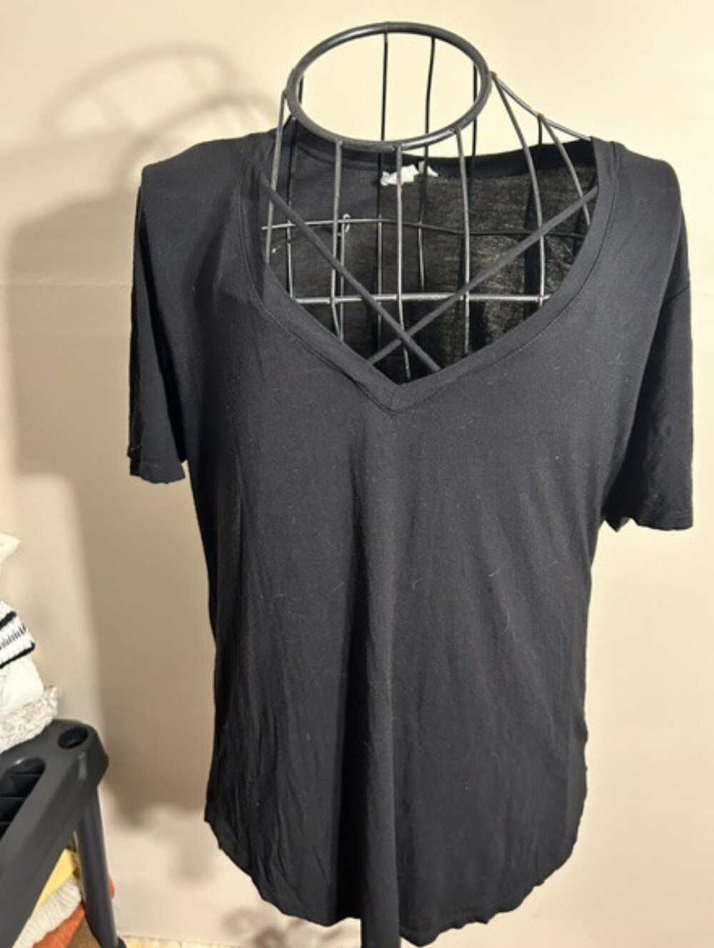 white crow size large womens   black  soft  tee t shirt